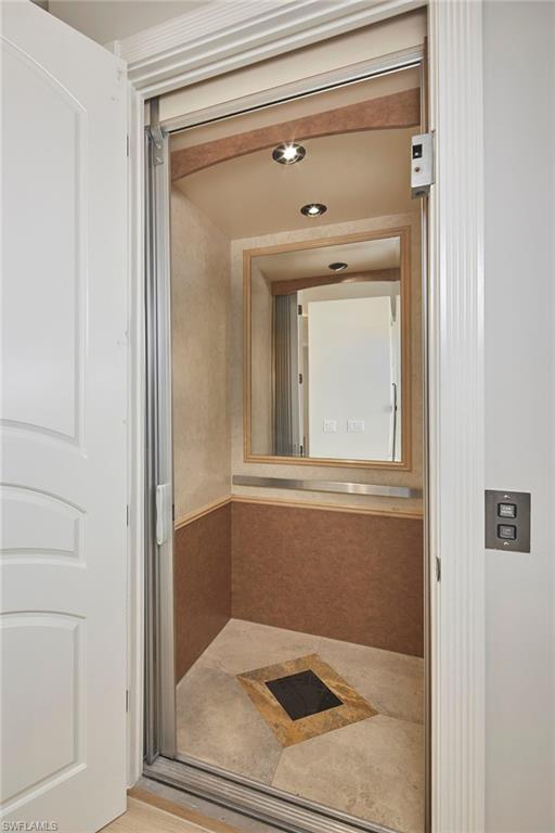 CONNERS - Residential