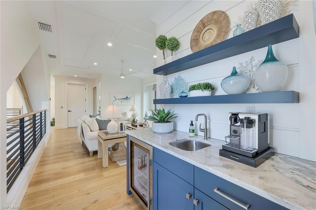 MOORINGS - Residential