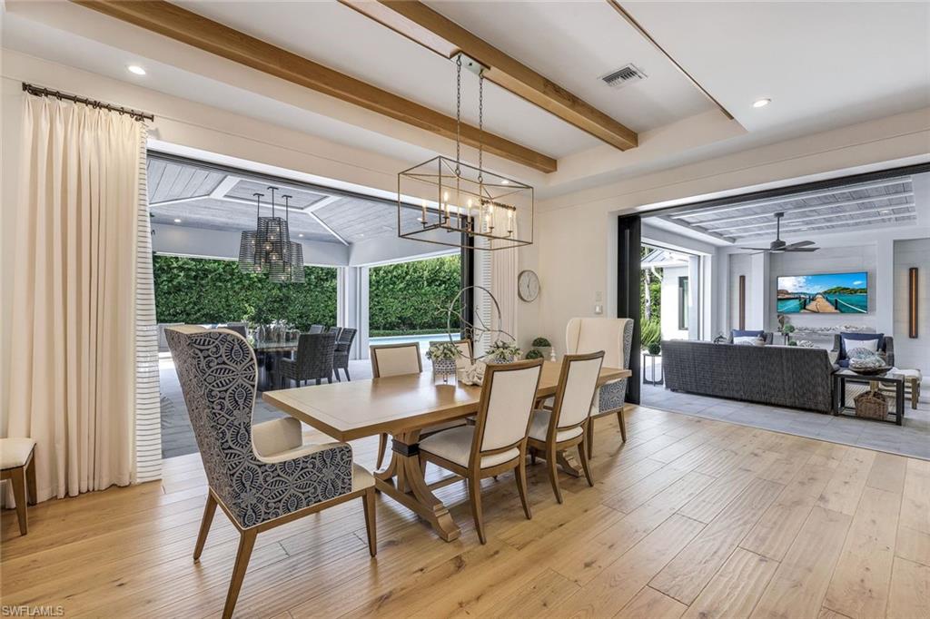 MOORINGS - Residential