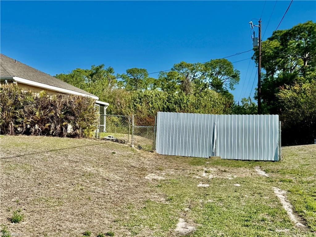 LEHIGH ACRES - Residential