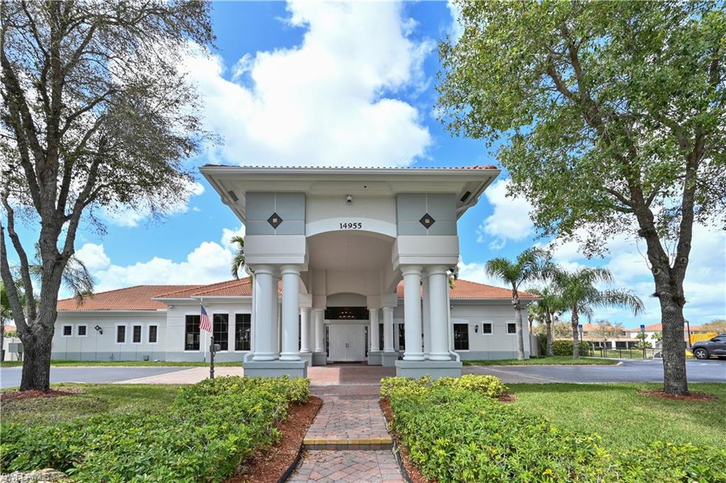SUMMIT PLACE - Residential
