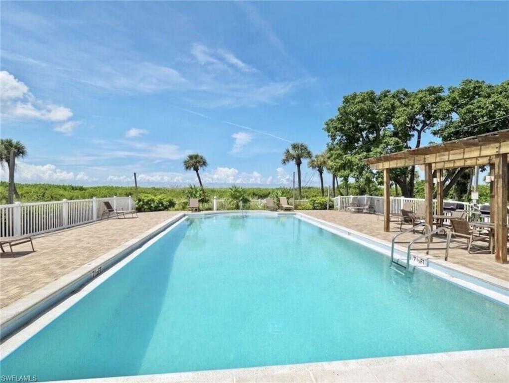 BEACH VILLAS CONDO - Residential