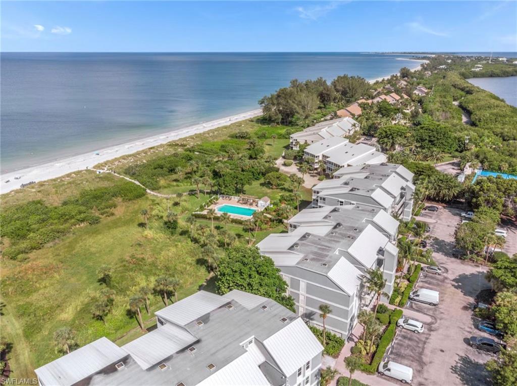 BEACH VILLAS CONDO - Residential