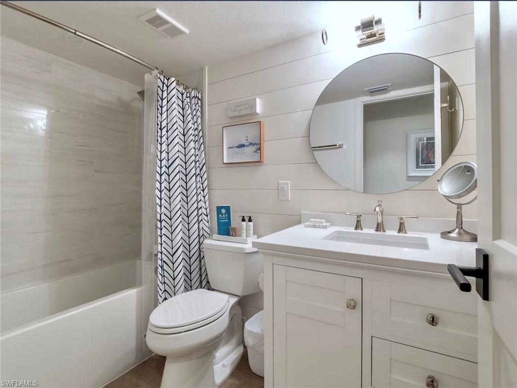 BEACH VILLAS CONDO - Residential