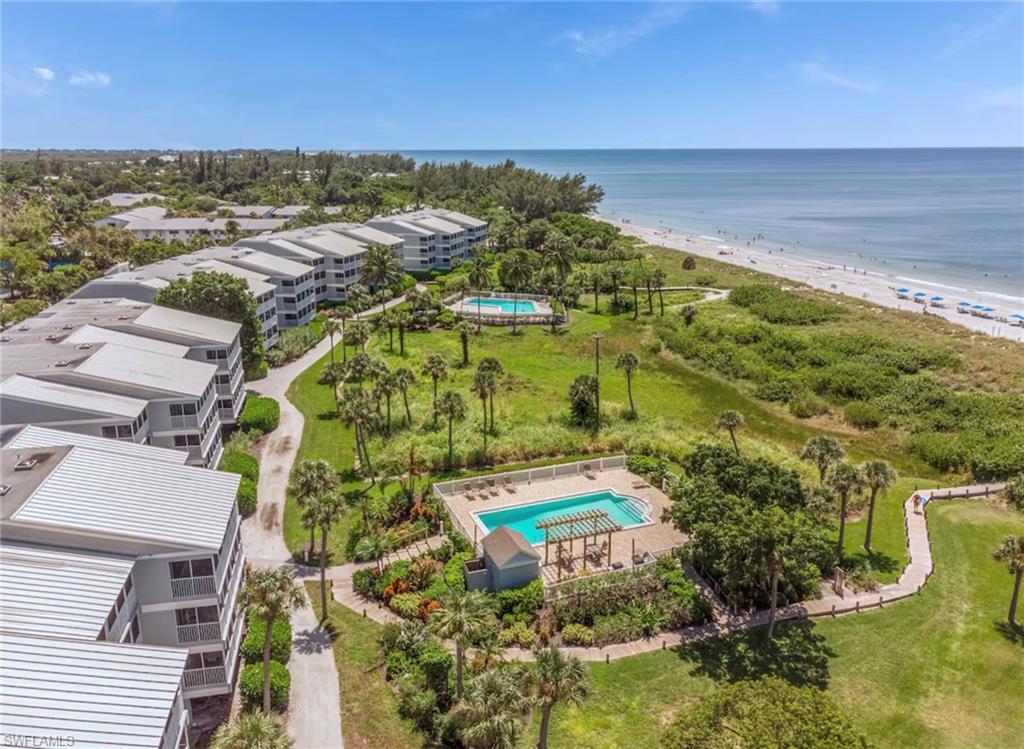 BEACH VILLAS CONDO - Residential