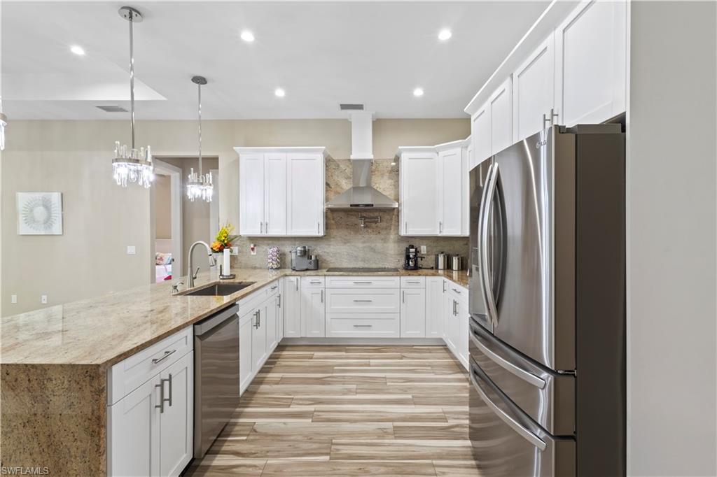 GOLDEN GATE ESTATES - Residential