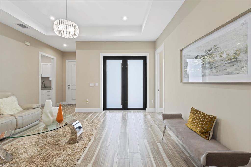 GOLDEN GATE ESTATES - Residential