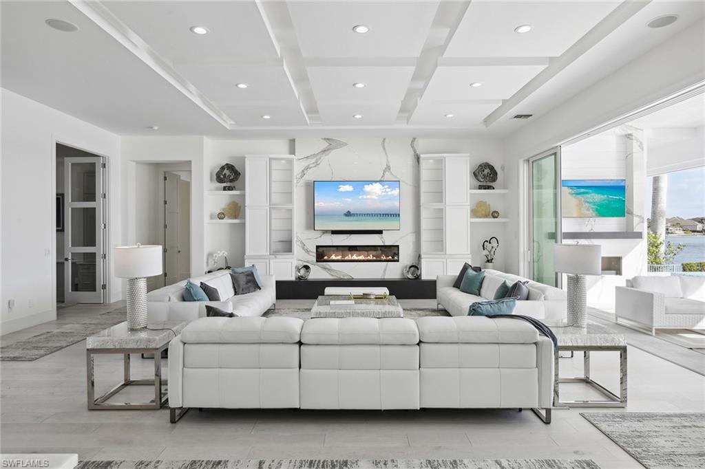 MARCO ISLAND - Residential