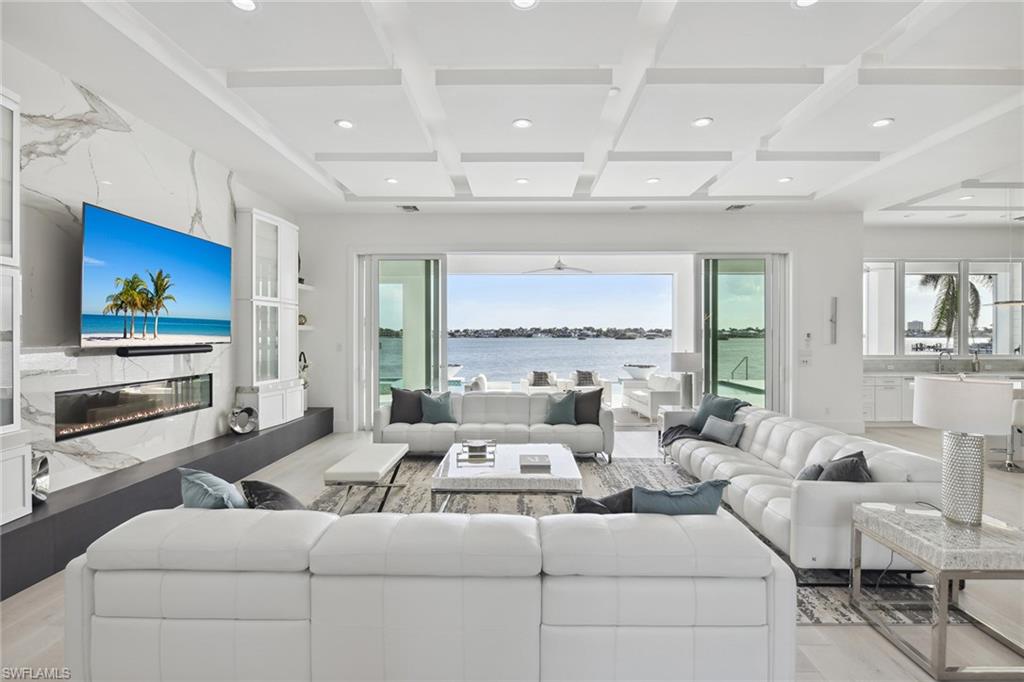 MARCO ISLAND - Residential