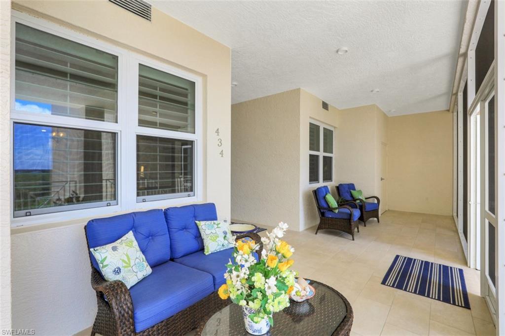 ROYAL MARCO POINT - Residential