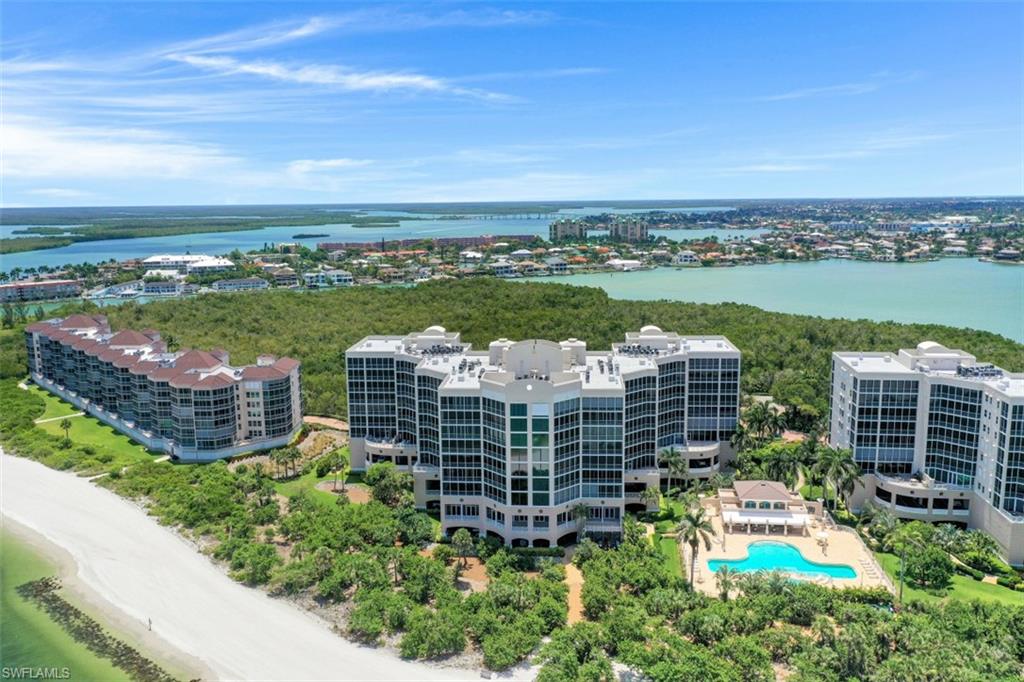ROYAL MARCO POINT - Residential