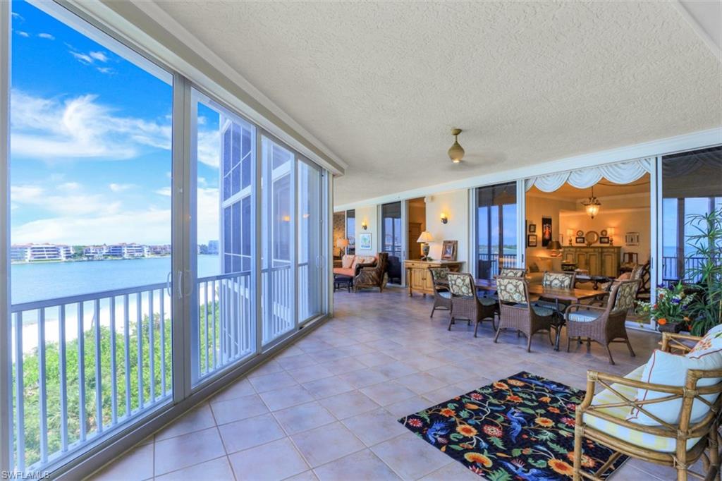 ROYAL MARCO POINT - Residential