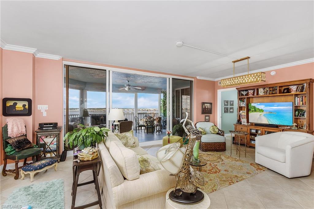 HIGH POINT PLACE - Residential