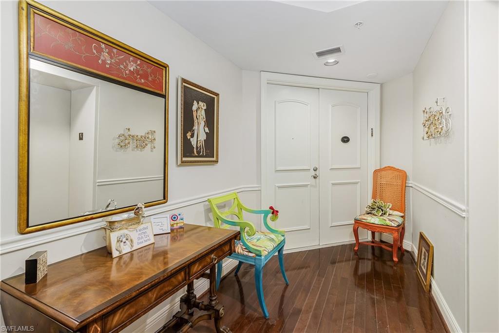 HIGH POINT PLACE - Residential