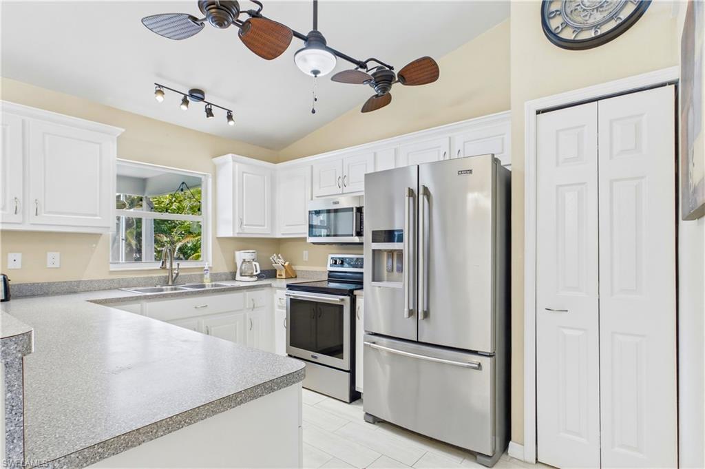 CAPE CORAL - Residential Lease