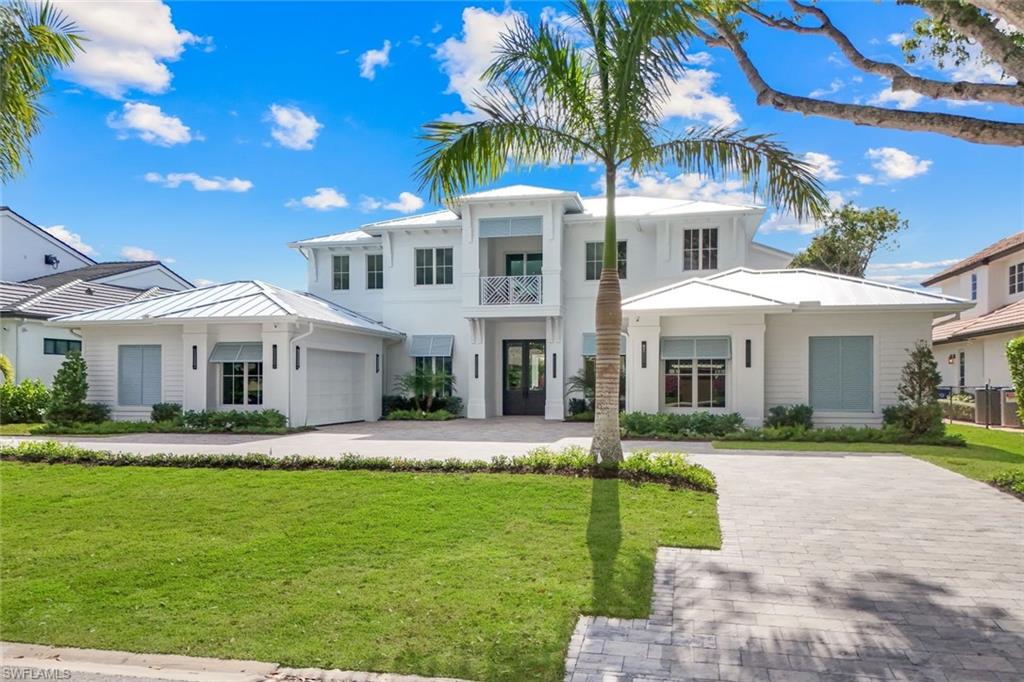 MOORINGS - Residential