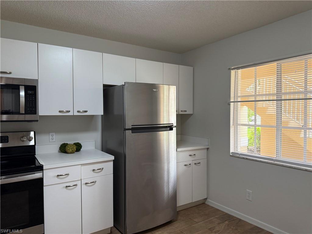 VILLAGES AT EMERALD LAKES - Residential Lease