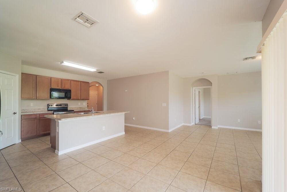 CAPE CORAL - Residential Lease