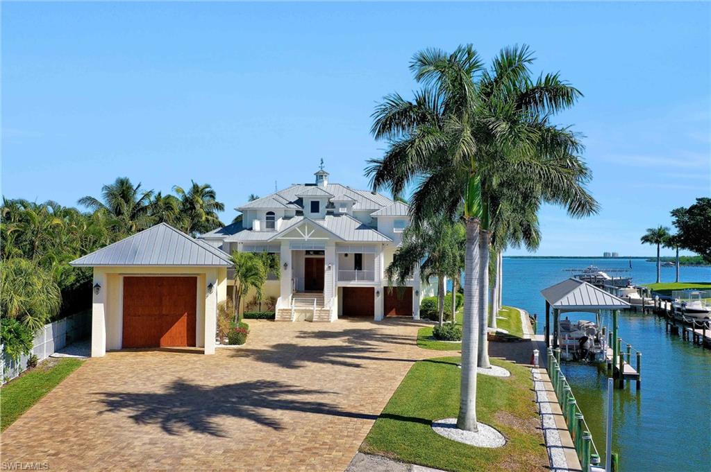 HOLIDAY HEIGHTS - Residential