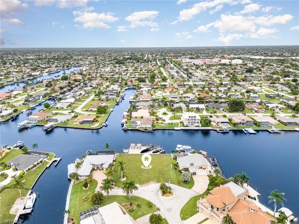 CAPE CORAL - Land