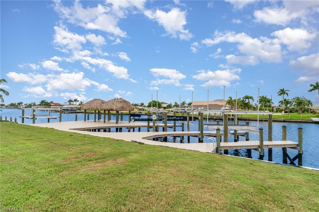 CAPE CORAL - Land