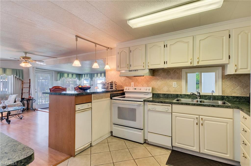 ENCHANTING ACRES MOBILE HOME - Residential