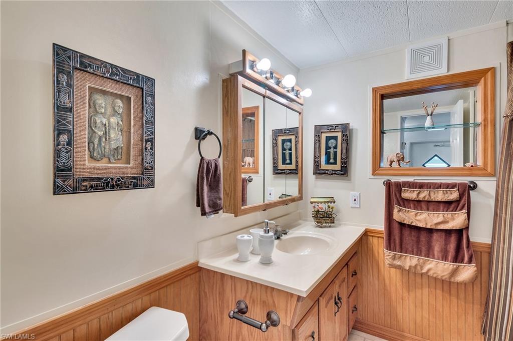 ENCHANTING ACRES MOBILE HOME - Residential
