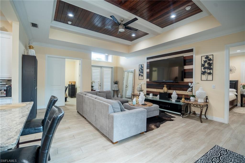 GOLDEN GATE CITY - Residential