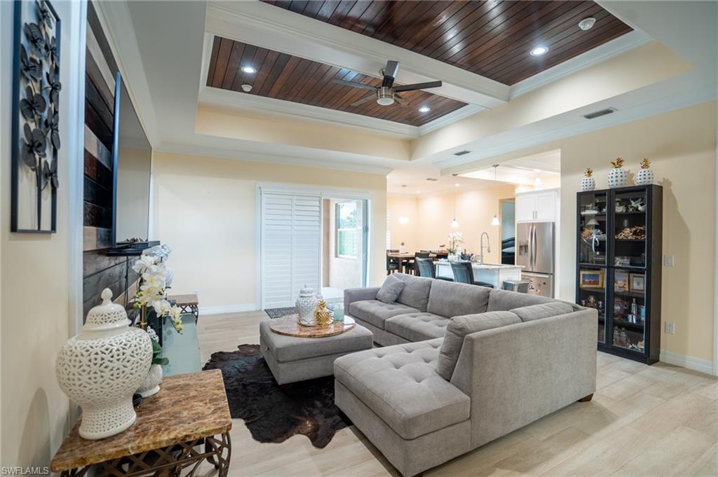 GOLDEN GATE CITY - Residential