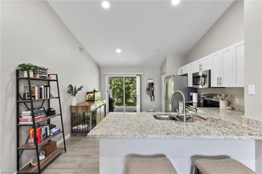 SAN CARLOS PARK - Residential Income