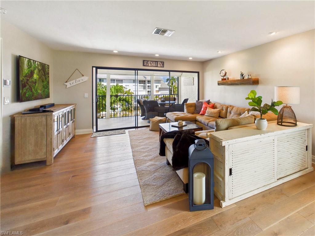 MISTY COVE - Residential