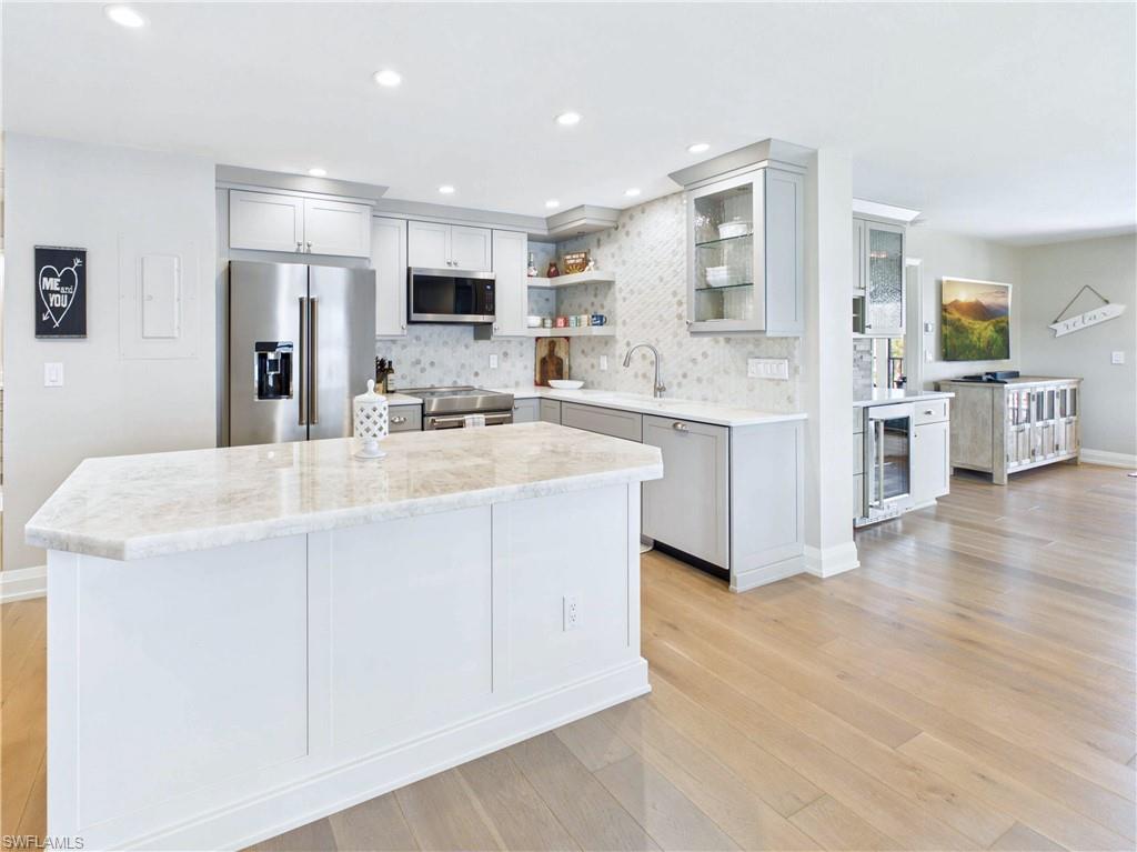 MISTY COVE - Residential