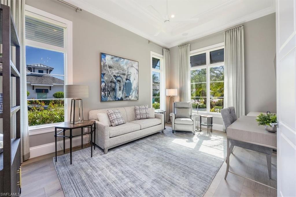 WINDWARD ISLE - Residential