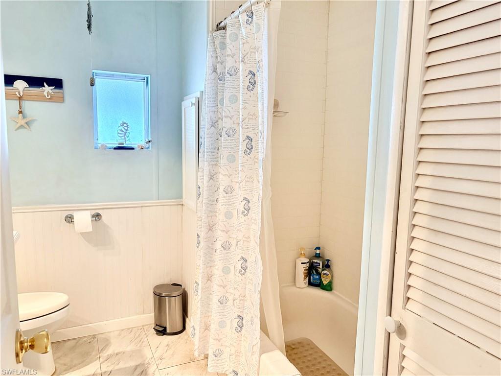 LAUREL ESTATES MOBILE HOME VIL - Residential