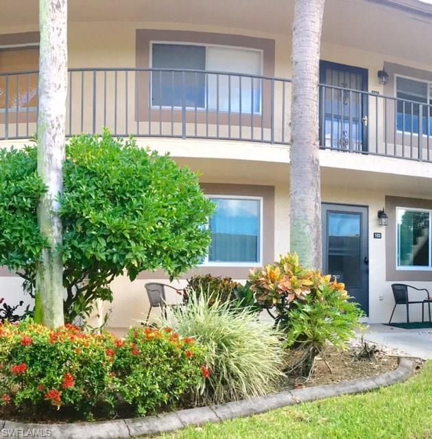 COUNTRY CLUB VILLAGE - Residential
