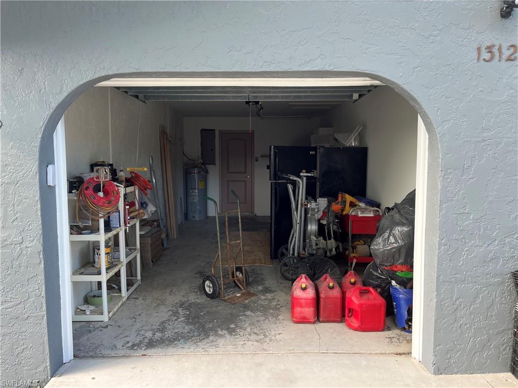 CAPE CORAL - Residential Lease
