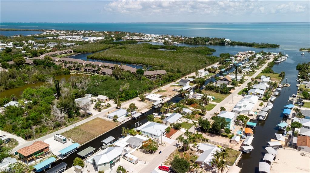KNIGHTS BOKEELIA ISLE - Residential