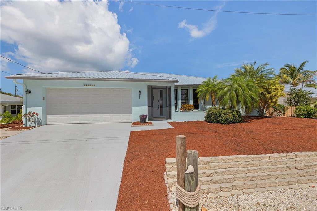 KNIGHTS BOKEELIA ISLE - Residential