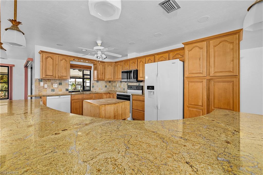 KNIGHTS BOKEELIA ISLE - Residential