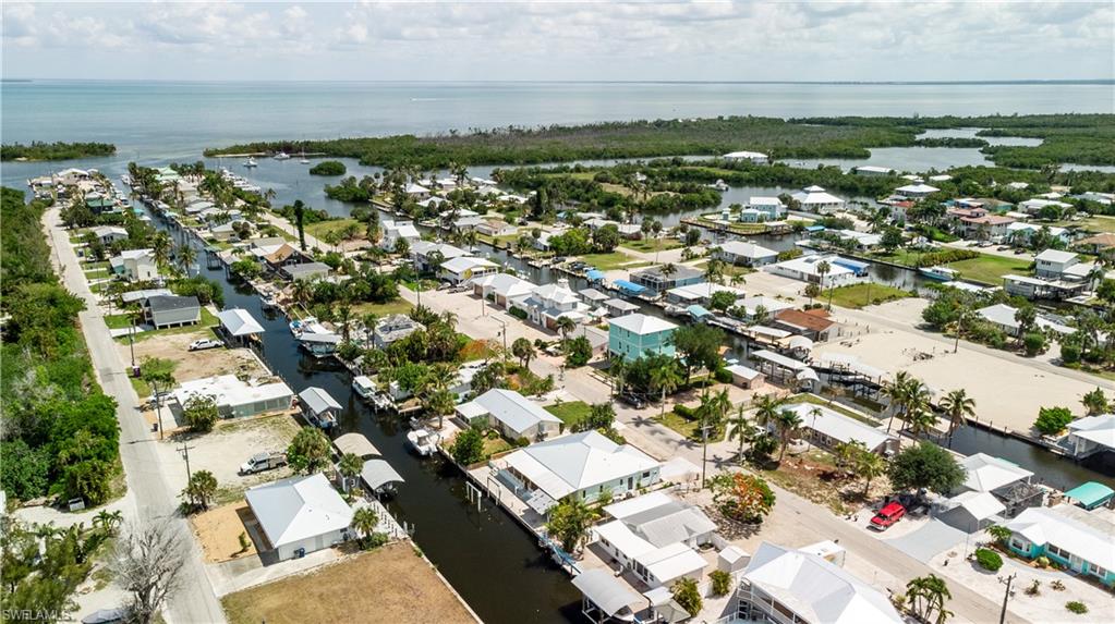 KNIGHTS BOKEELIA ISLE - Residential