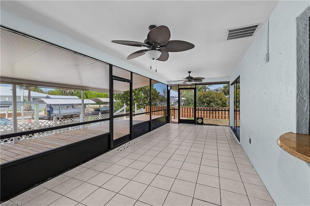 KNIGHTS BOKEELIA ISLE - Residential