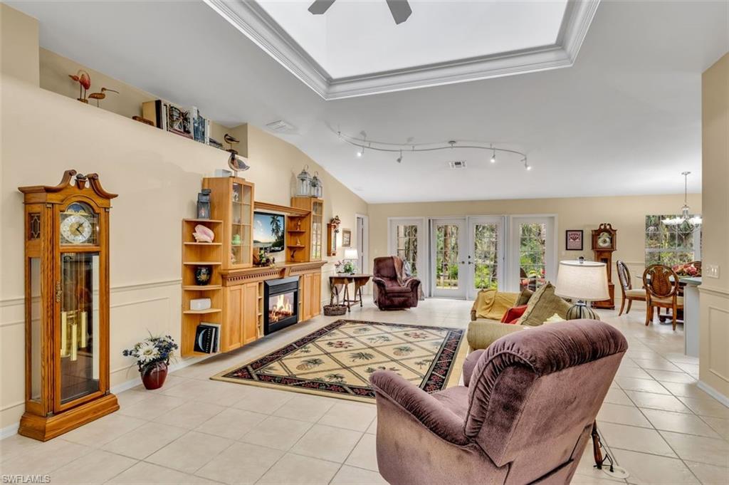 GOLDEN GATE ESTATES - Residential