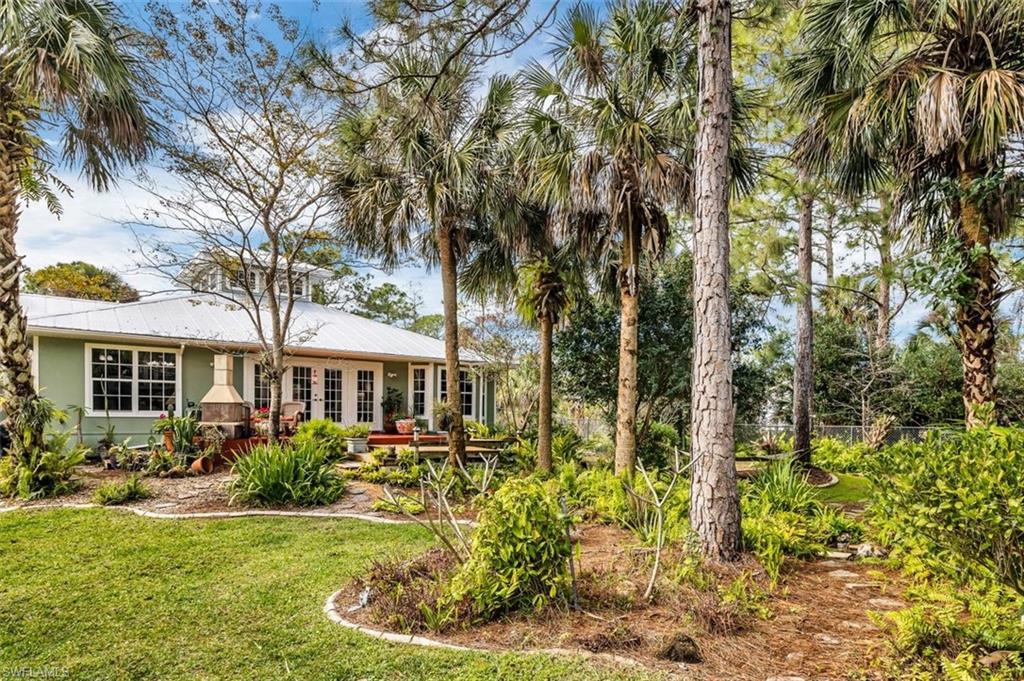 GOLDEN GATE ESTATES - Residential