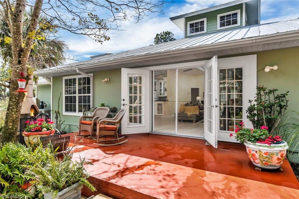 GOLDEN GATE ESTATES - Residential