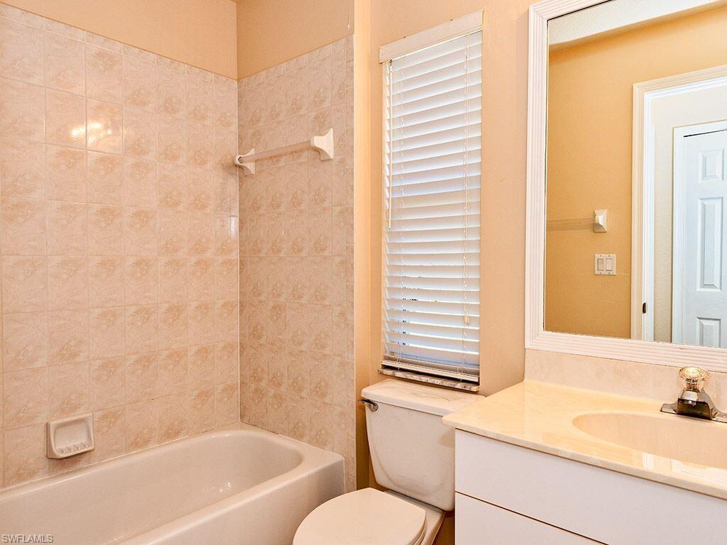 AUTUMN WOODS - Residential Lease