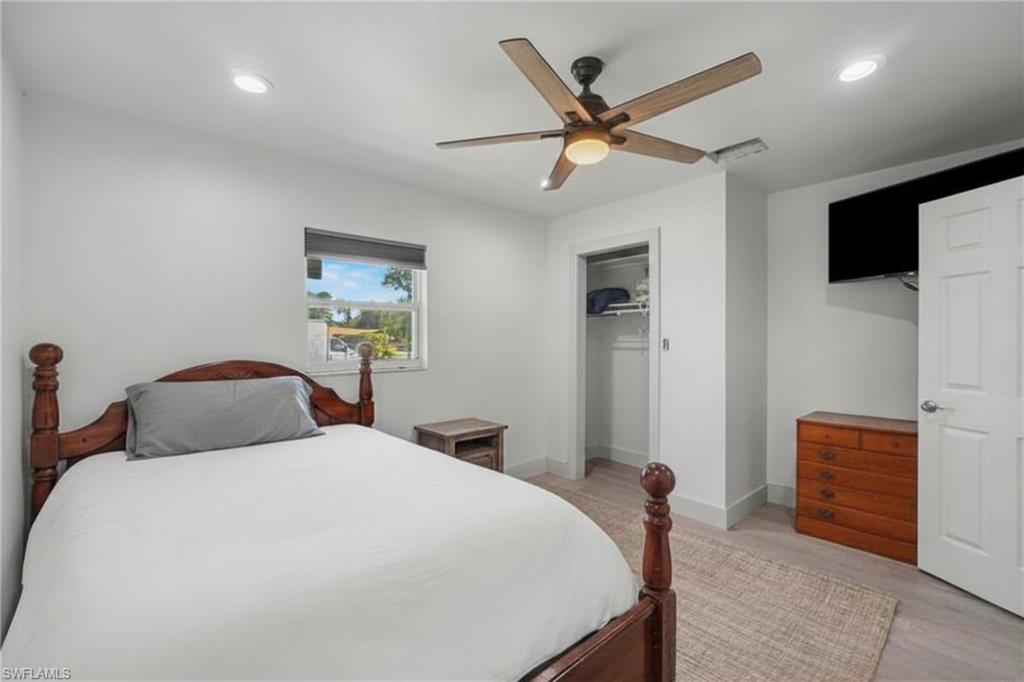 PINE ISLAND TROPICAL HOMESITES - Residential