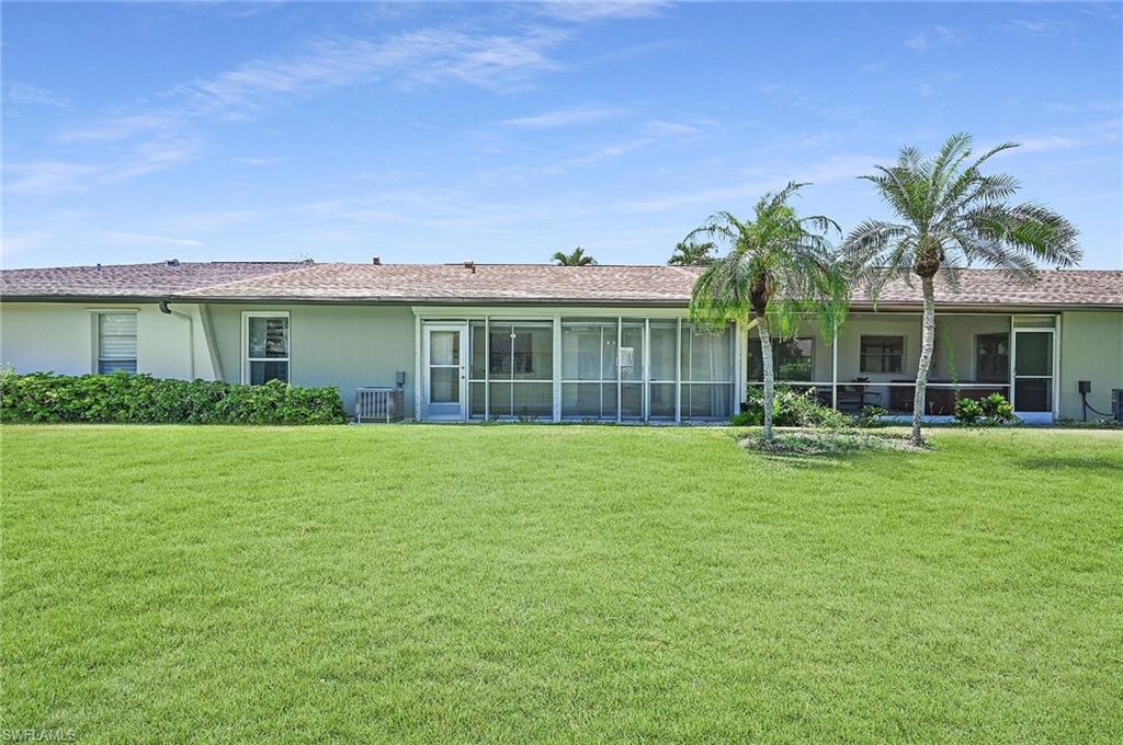 LAKEWOOD VILLAS - Residential