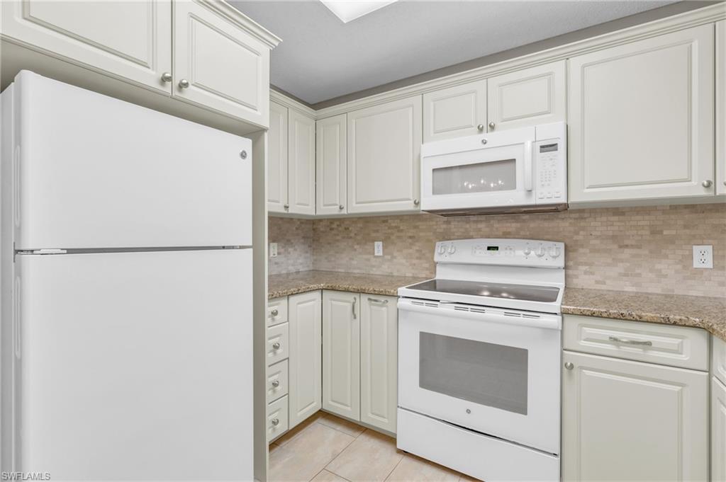ARBOR TRACE - Residential