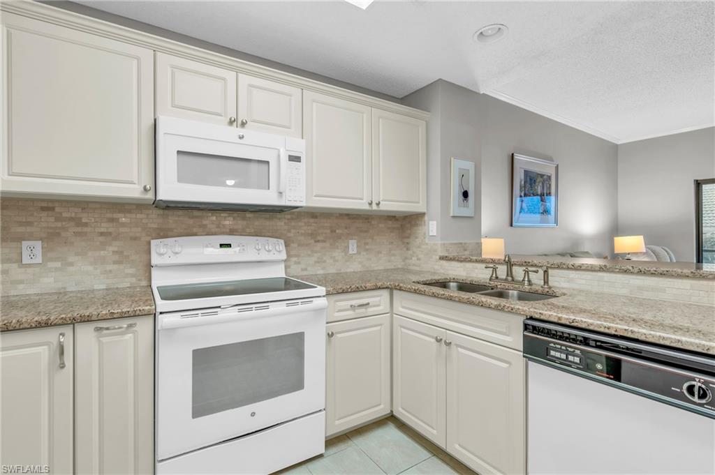 ARBOR TRACE - Residential