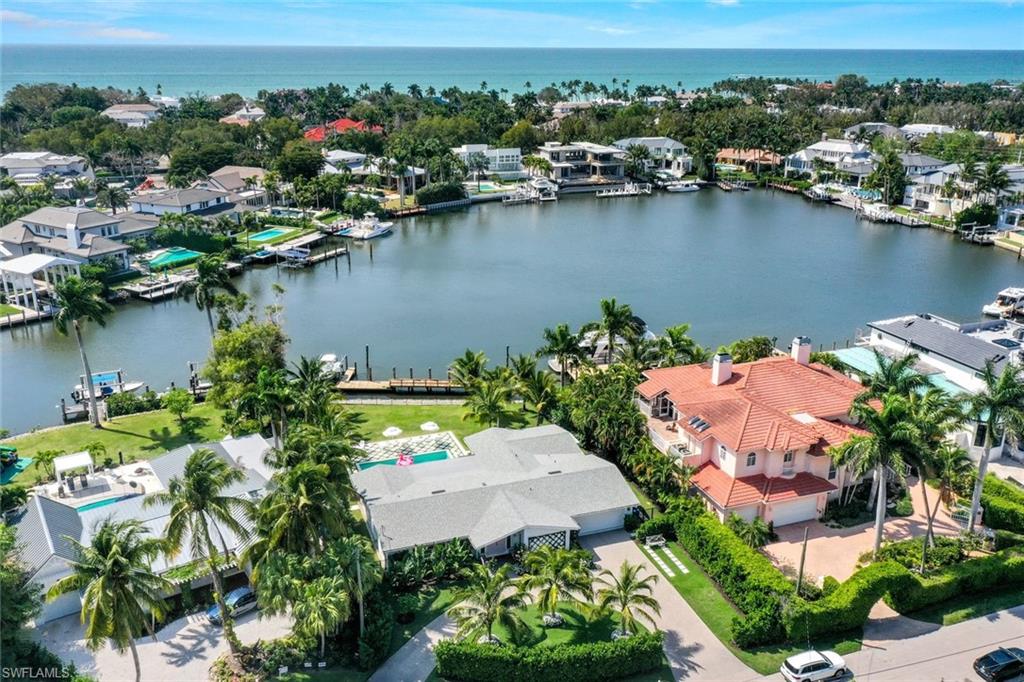 AQUALANE SHORES - Residential